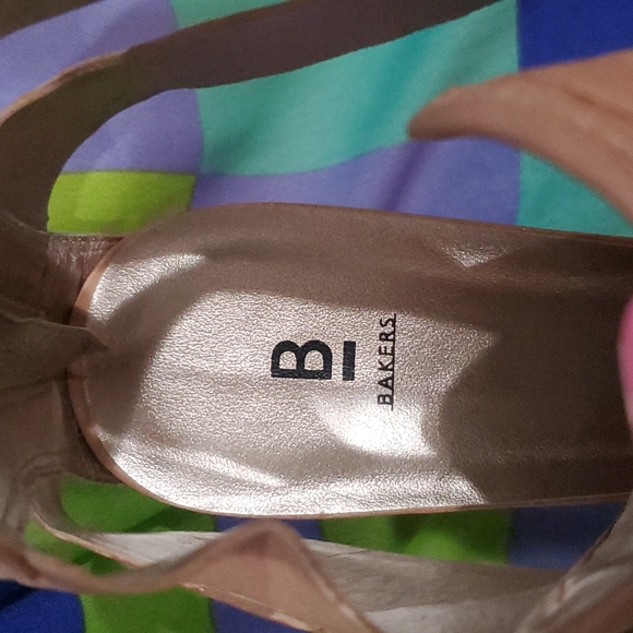 Bakers Sandals - Picture 7 of 7